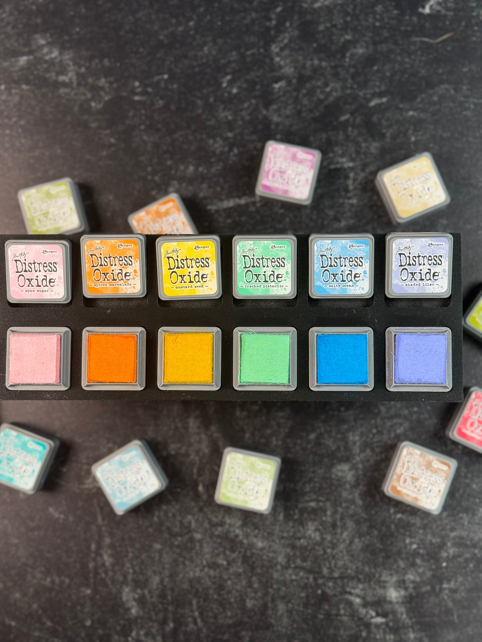The Ink Stand- Palette Black